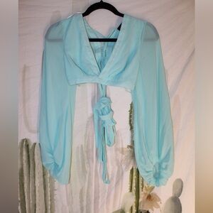 Miss Avenue Sheer Long Sleeve Lace Back Crop Top 🌵Small